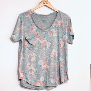 Grayson/Threads v-neck pocket tee